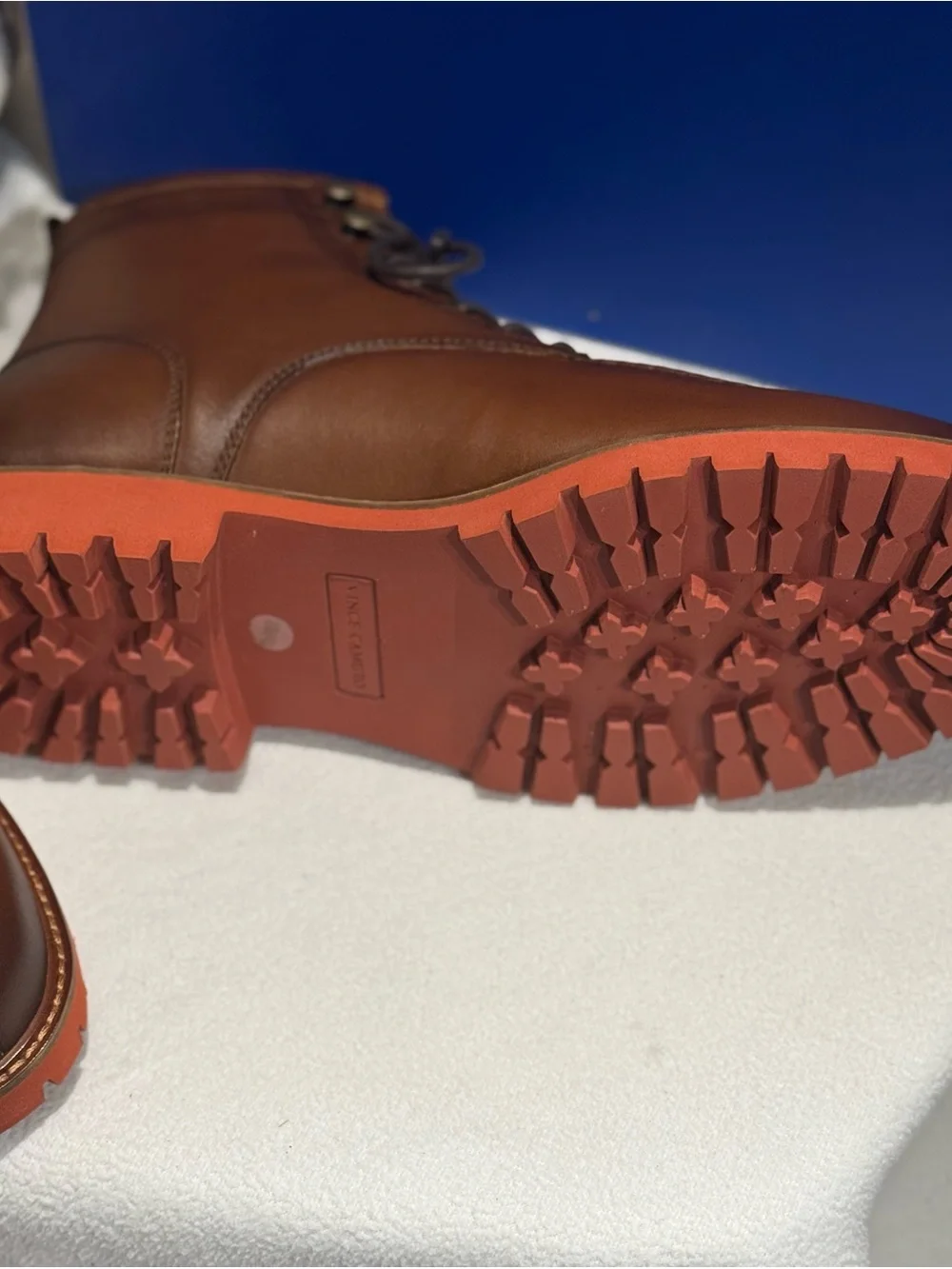 Vince Camuto Men’s Chestnut Brown Leather Chukka Boots S 10 NIB